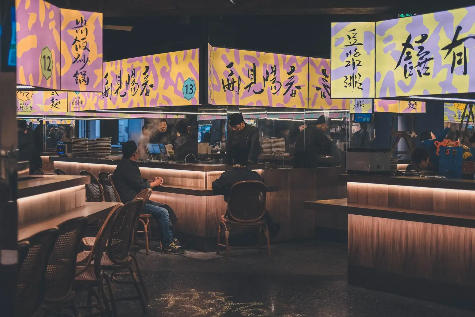 广西食堂承包服务对比：选择餐饮管理公司的关键指标