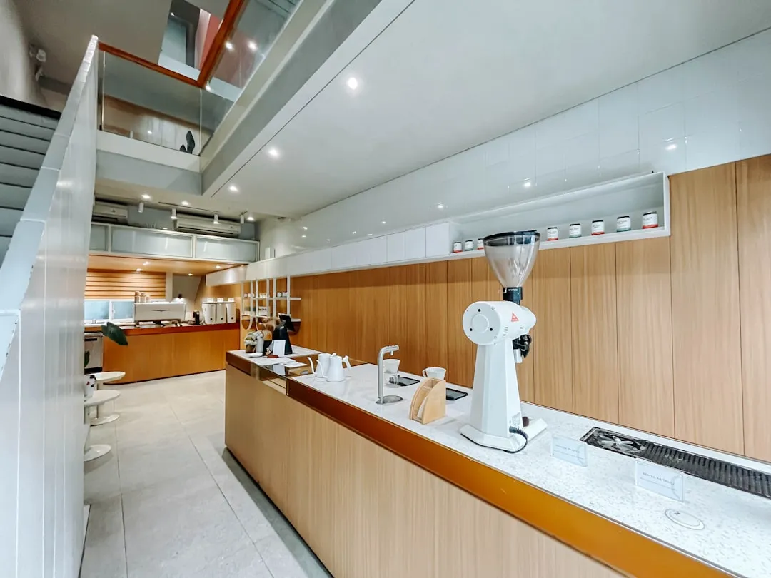 广西海廉朴餐饮管理有限公司食堂托管服务标准化运营体系解析