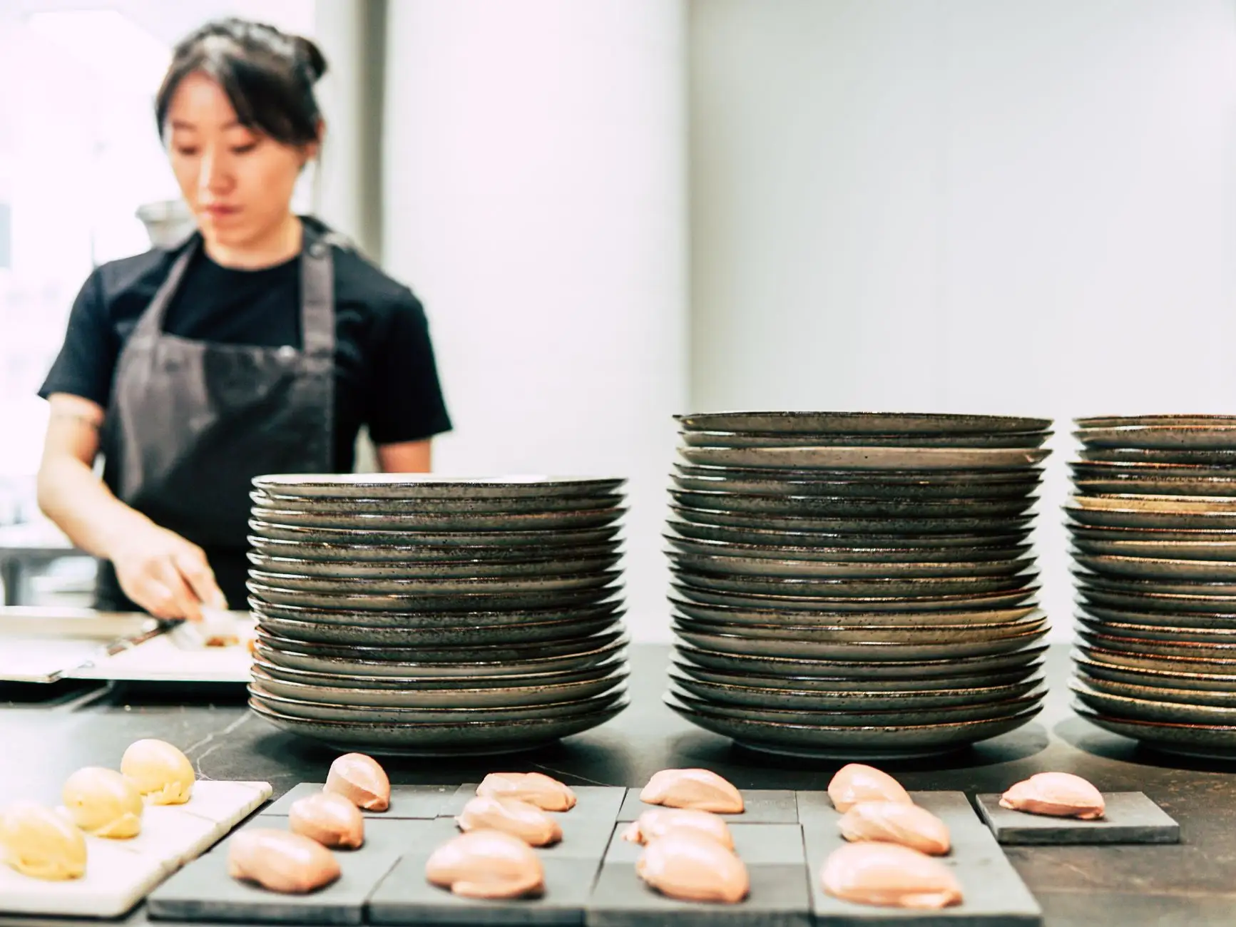 餐饮管理公司如何构建标准化食堂运营体系以提升食品安全水平正文配图 2