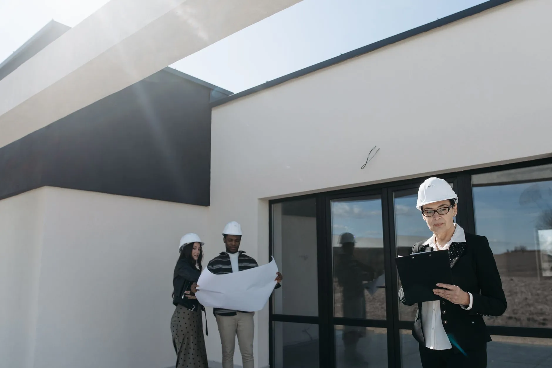 2025年学校食堂餐饮托管服务标准化运营体系构建要点