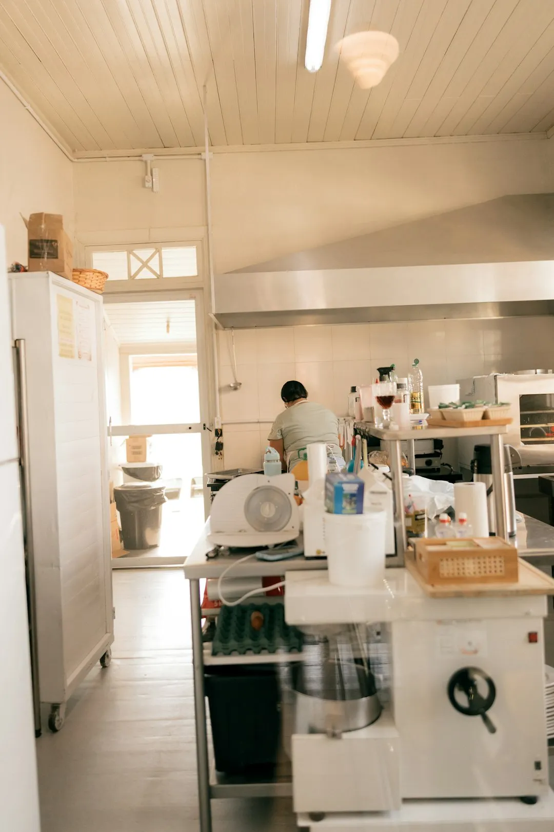 广西海廉朴餐饮管理有限公司：专业食堂托管运营服务的全流程解析
